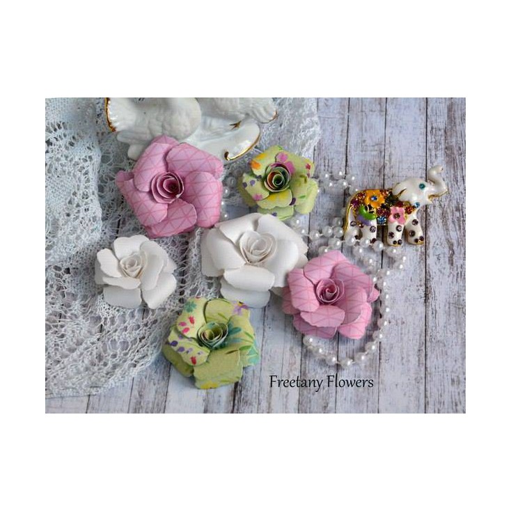 A set of paper flowers - mix of colours 170130 - 6 pieces