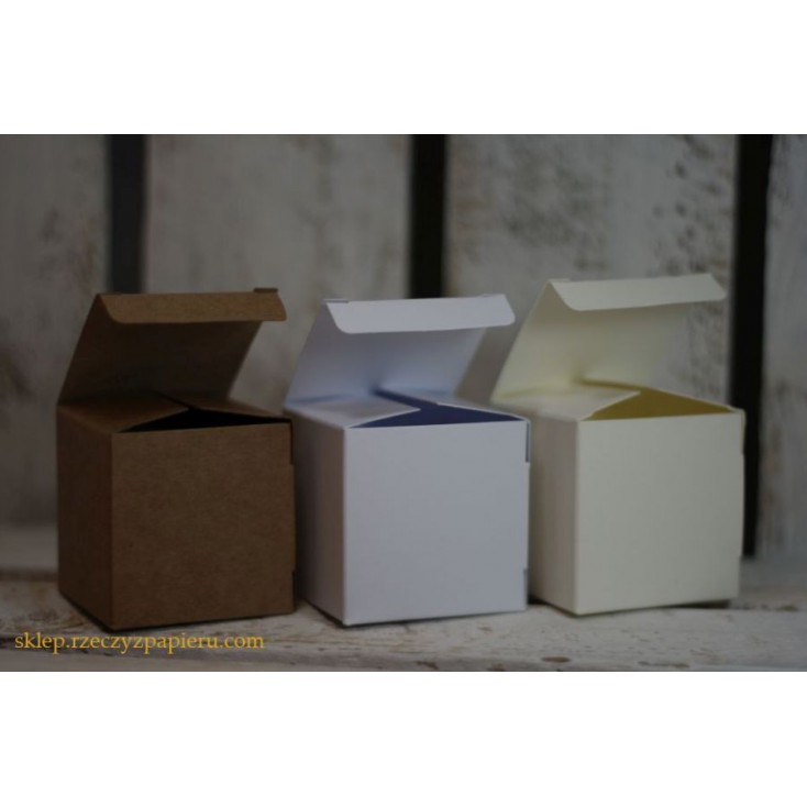 Box for white gifts 5x5x5 - Rzeczy z Papieru