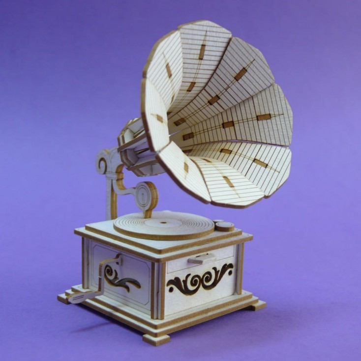 1335 - Laser cut, chipboard gramophone- Crafty Moly