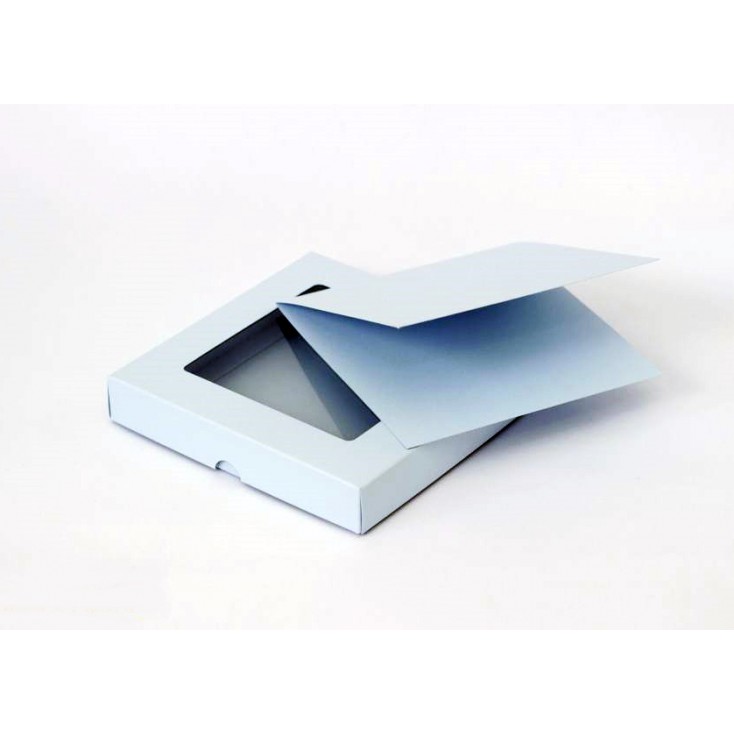 Błękitne pudełko na kartkę z okienkiem - niskie kwadratowe - plus baza kartki - Rzeczy z Papieru